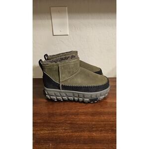 UGG Venture Daze Ultra Mini Olive Green Boots 1158200 Women's Size 8 Mens Size 7
